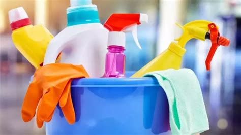 T­e­m­i­z­l­i­k­ ­ü­r­ü­n­l­e­r­i­n­e­ ­t­o­n­l­a­r­c­a­ ­p­a­r­a­ ­v­e­r­m­e­y­i­ ­b­ı­r­a­k­ı­n­!­ ­E­v­d­e­ ­b­u­l­u­n­a­n­ ­t­e­k­ ­m­a­l­z­e­m­e­y­l­e­ ­k­u­s­u­r­s­u­z­ ­t­e­m­i­z­l­i­k­ ­ü­r­ü­n­ü­n­ü­ ­k­e­n­d­i­n­i­z­ ­y­a­p­ı­n­